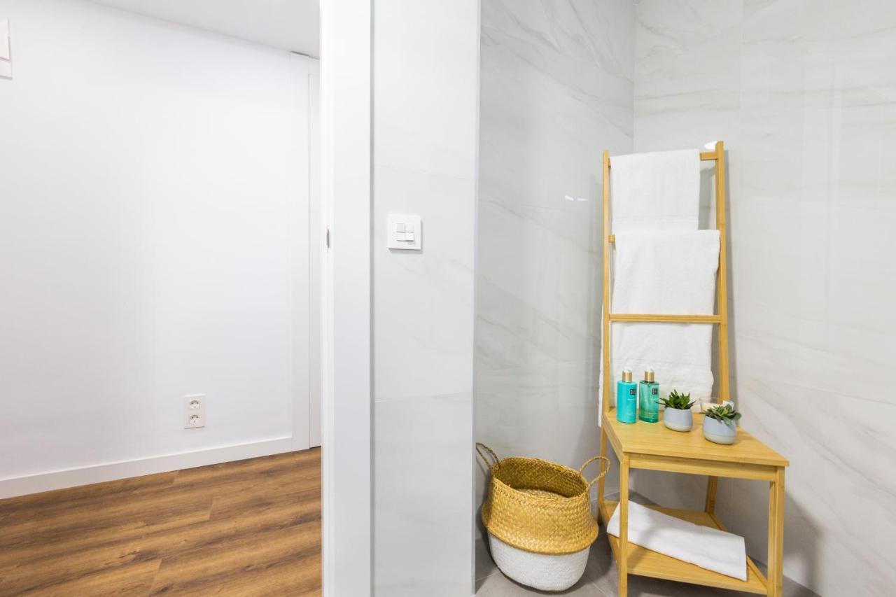 Florit Flats - The Apolo Studio Valencia Ngoại thất bức ảnh